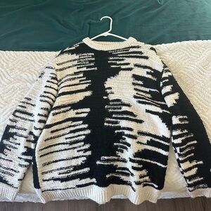 Zara Black and White Patterned Sweater